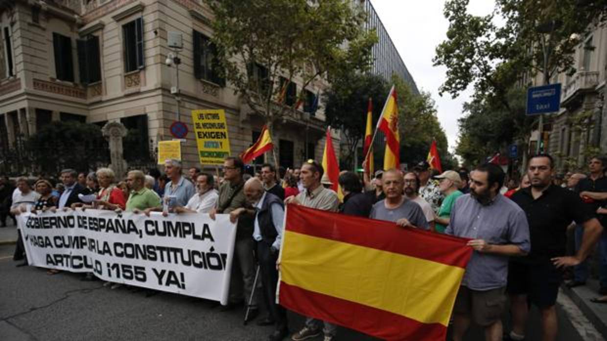 La sociedad catalana se rebela: «Esto es elegir entre civilización o barbarie»