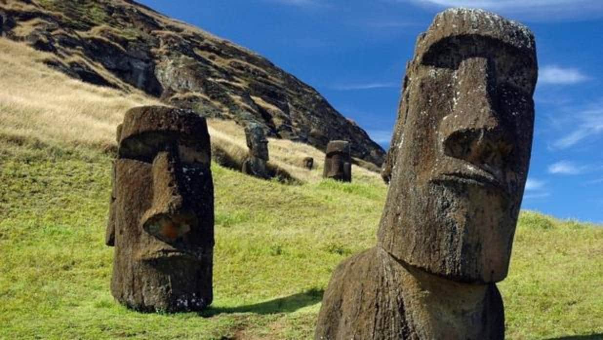 Moais, las estatuas gigantes de la isla de Pascua