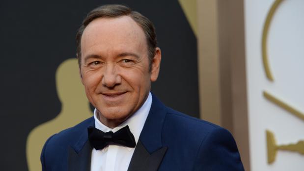 Kevin Spacey se declara gay tras ser acusado de cometer un abuso sexual a un menor