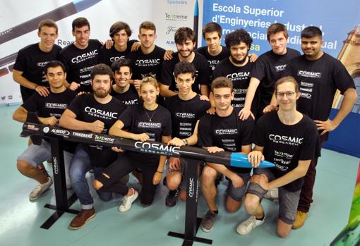 Estudiantes del proyecto Cosmic Research