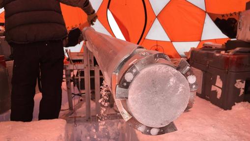 Perforación de núcleos de hielo en la Antártida