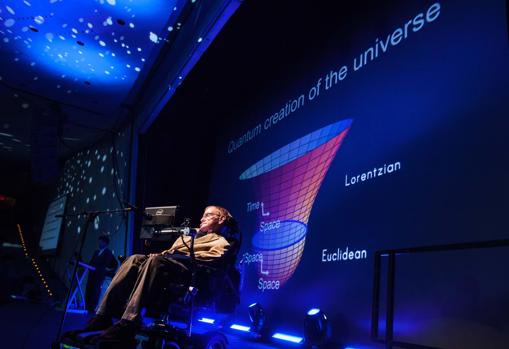 Hawking, durante una conferencia celebrada en el festival Starmus en Tenerife, en 2014
