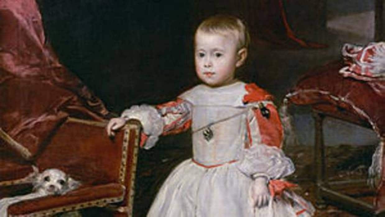 En este retrato de Velázquez del príncipe Felipe Próspero se ven varios amuletos. Ninguno pudo salvarle de su frágil salud y dos años después falleció