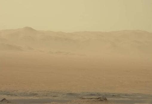 Fotografía tomada por Curiosity el pasado 2 de junio. Se aprecia la turbidez de la atmósfera