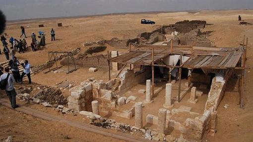 Vista general de las tumbas de Paser (delante) y Ptahmes (detrás)