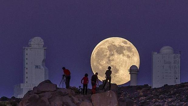 Superluna del 19 de febrero: ¿de verdad la Luna de esta noche va a ser tan «súper»?