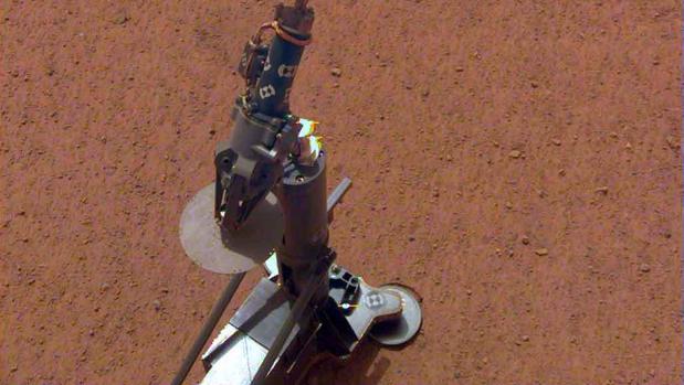Graves problemas para la misión InSight: el taladro está atascado en el subsuelo marciano