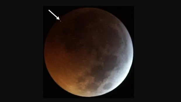 Un meteorito del tamaño de un lavavajillas chocó contra la Luna durante el eclipse de enero