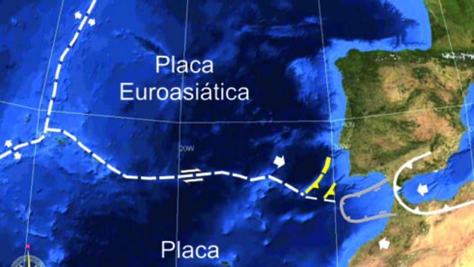 La corteza terrestre podría estar fracturándose frente a la Península Ibérica