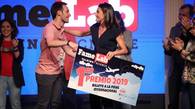 Iñaki Echevarría, ganador del concurso de monólogos científicos FameLab España 2019