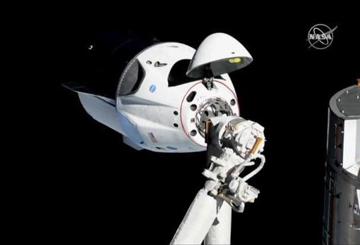 Crew Dragon acoplada a la Estación Espacial internacional