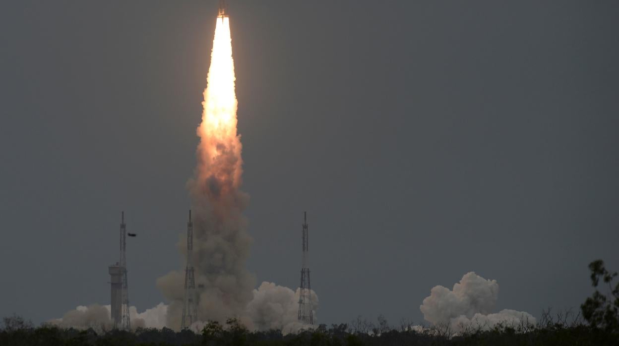 El módulo Chandrayaan-1 en el despegue este lunes