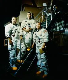 La tripulación del Apolo 8. Anders, en el medio