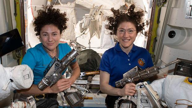 El primer paseo espacial de dos mujeres de la Historia