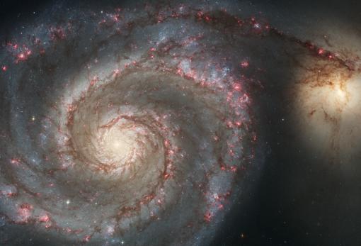 La galaxia Whirlpool ilustra el gran diseño de una galaxia en espiral.