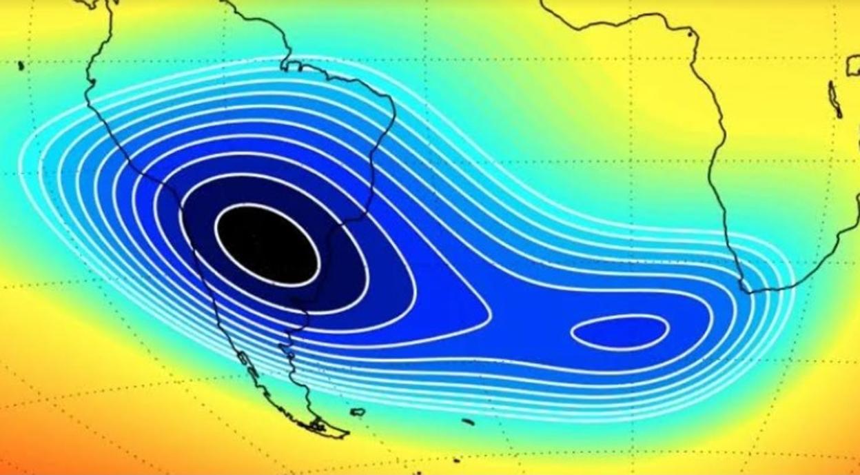 Las imágenes de los satélites Swarm, de la Agencia Espacial Europea, muestran claramente una nueva célula formándose en el interior de la Anomalía del Atlántico Sur
