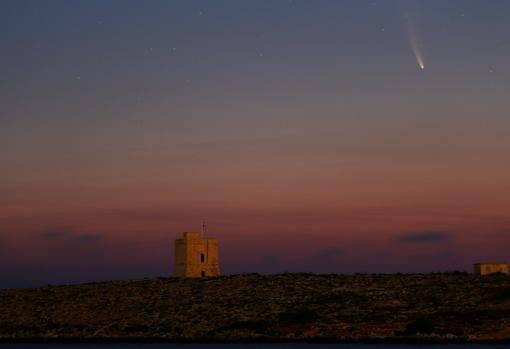 Neowise, visto desde Malta