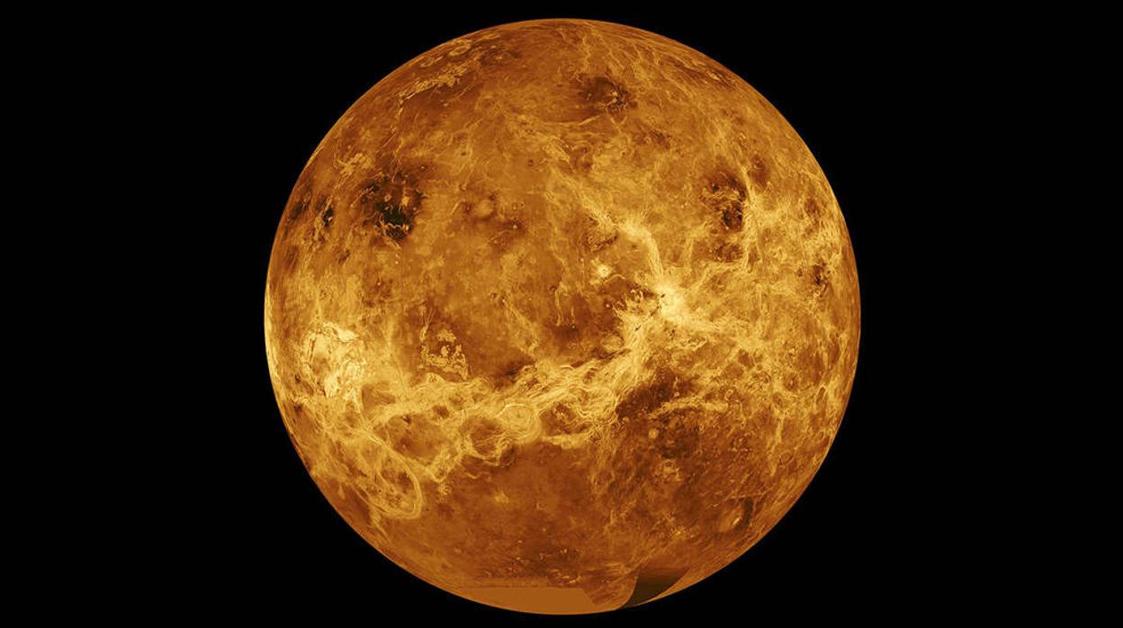 Topografía del planeta Venus, escondida bajo su densa atmósfera