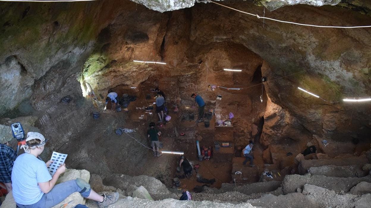 Un aspecto de las excavaciones en la cueva de Lapa do Picareiro