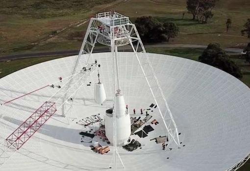 Trabajos de reparación de la antena DSS43