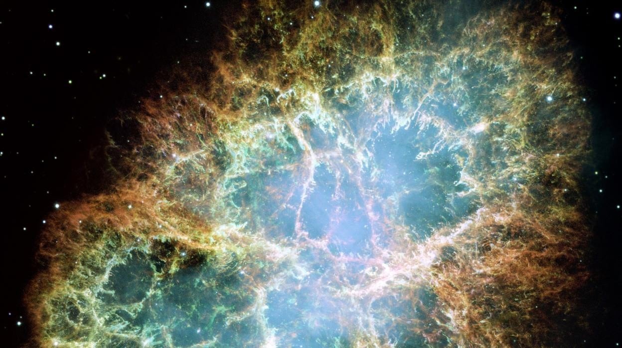 La nebulosa del Cangrejo es lo que queda de una supernova que estalló en el año 1054 a 6.300 años luz de la Tierra y que fue perfectamente visible durante meses. Los científicos creen que las hubo mucho más cercanas