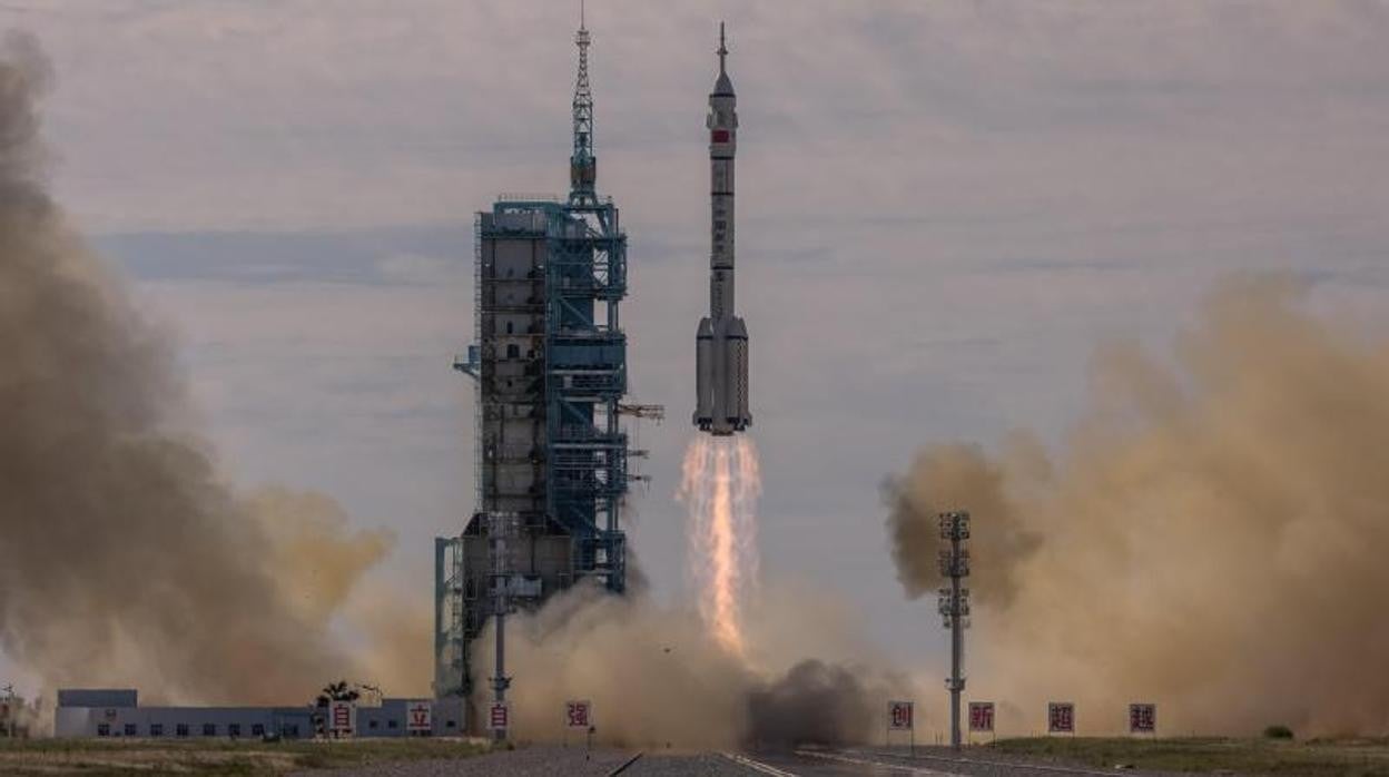 Lanzamiento de la nave espacial Shenzhou XII