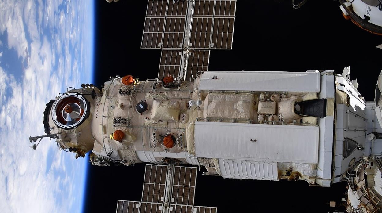 El módulo Nauka tras acoplarse a la ISS