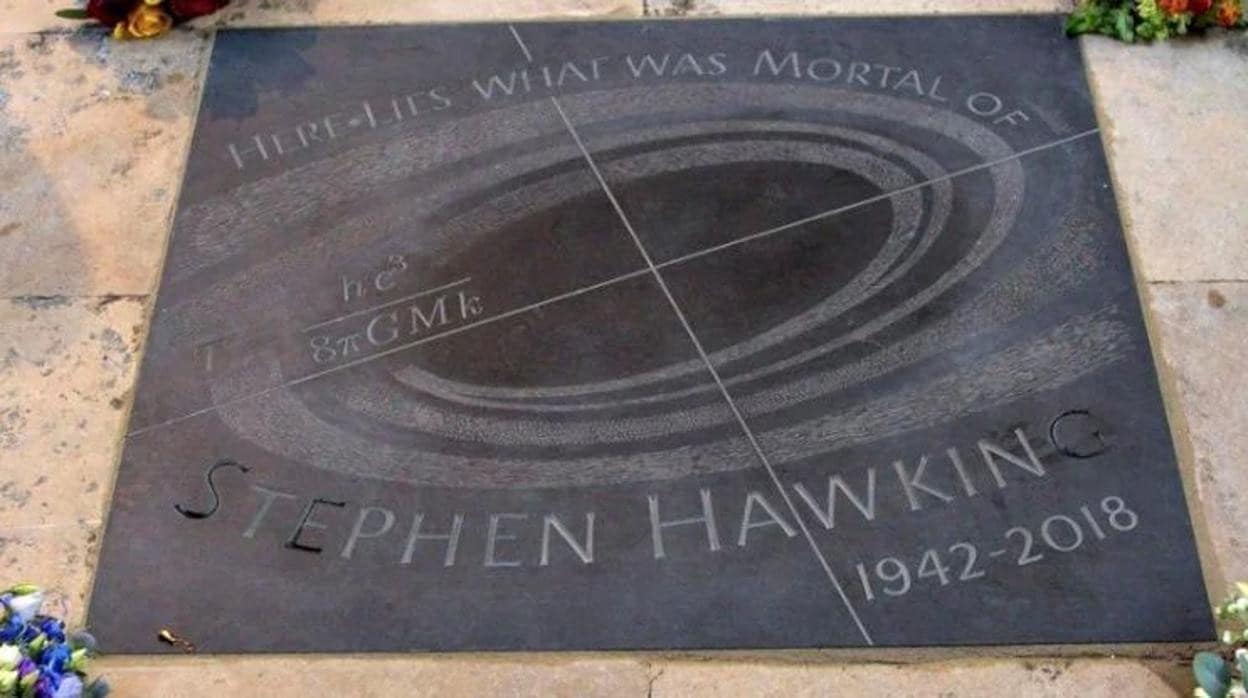 Tumba de Stephen Hawking en la Abadía de Westminster