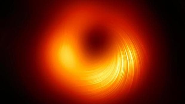 Diferencias entre Sagitario A*, nuestro propio agujero negro, y M87, el primer 'monstruo' fotografiado