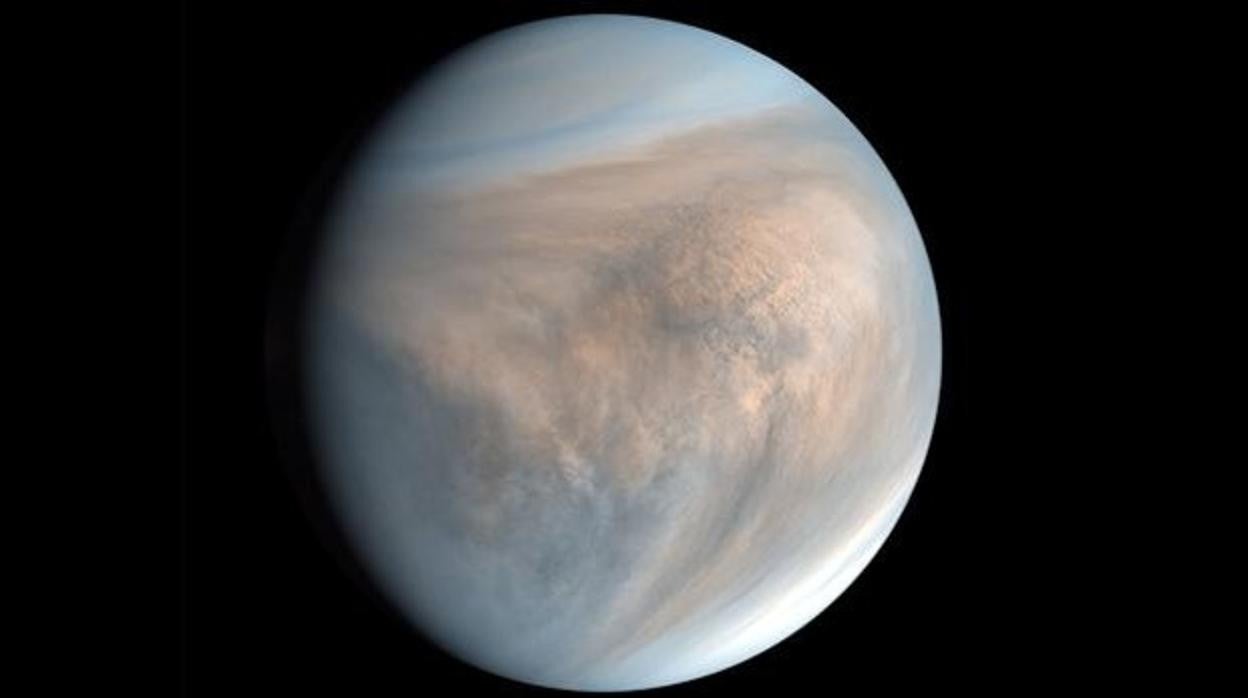 Imagen de Venus obtenida por la nave espacial japonesa Akatsuki en 2016 donde se aprecian sus nubes