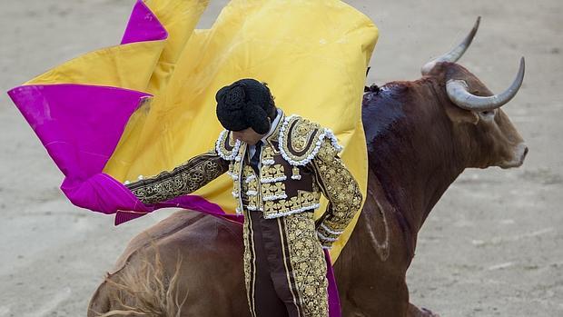 Sebastián Castella, con «Jabatillo», en la Feria de San Isidro