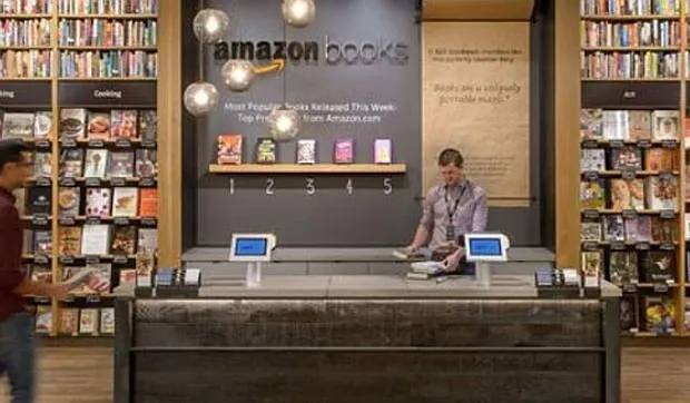 La primera librería física de Amazon está ubicada en Seattle University Village