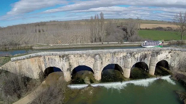 El acueducto para superar el río Siquillo