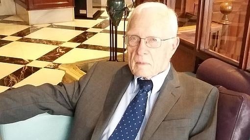 El hispanista durante la entrevista con ABC