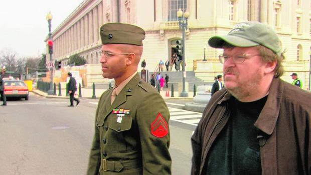 «Fahrenheit 9/11», de Michael Moore, es el documental más taquillero de todos los tiempos