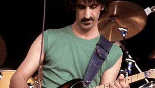 Frank Zappa, en una actuación