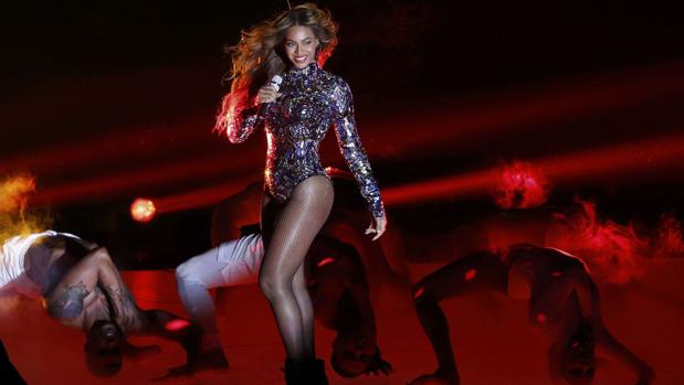 Beyonce durante uno de sus conciertos