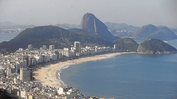 Una de las imágenes más reproducidas de Brasil: la espectacular vista aérea de la playa de Copacabana
