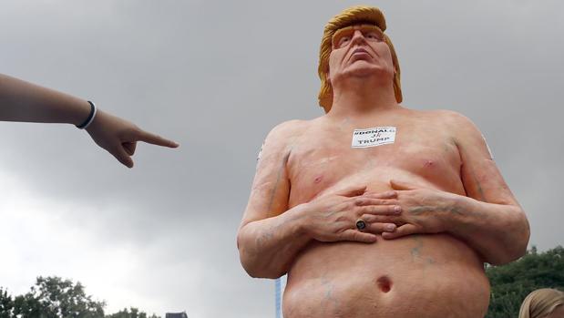 La estatua de Donald Trump