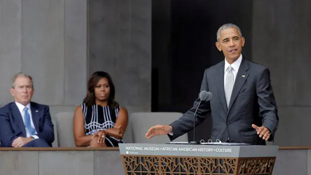 Obama inaugurando el Museo de la Historia y la Cultura Afroamericanas