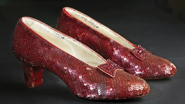 Objetivo: salvar los zapatos rojos de «El mago de Oz»