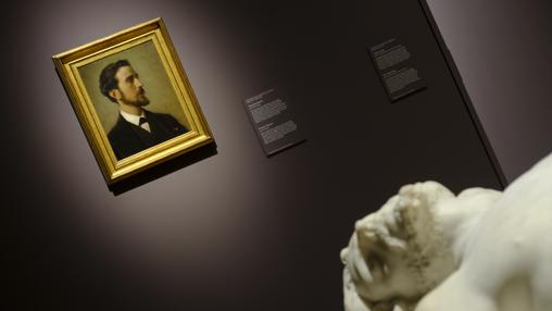 A la izquierda, Eduardo Rosales retratado por Federico de Madrazo. A la derecha, «Cristo yacente» para el que Agapito Vallmitjana empleó como modelo el rostro de Rosales