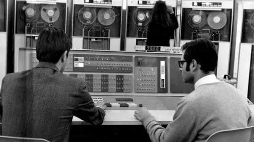 Computadora de IBM en el Centro de Cálculo de la Universidad de Madrid, 1970