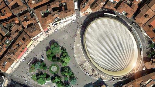 La decisión de cubrir con un toldo la Arena de Verona divide a Italia