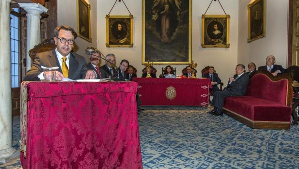 Augusto Ferrer-Dalmau ingresó este martes en Sevilla como académico en Santa Isabel de Hungría