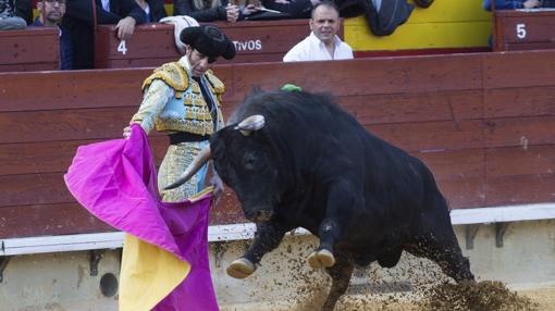 Padilla, en el saludo capotero