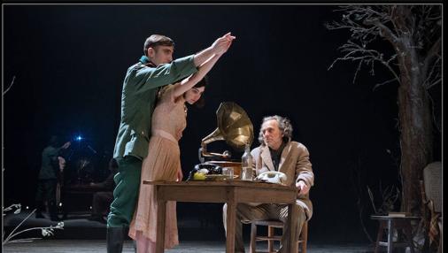 Una escena de «Ushuaia», en el montaje dirigido por Julián Fuentes Reta