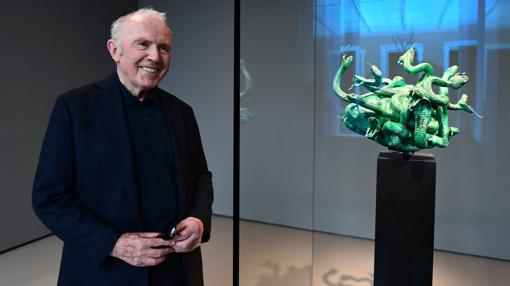 François Pinault, con «La cabeza de Medusa» de Hirst