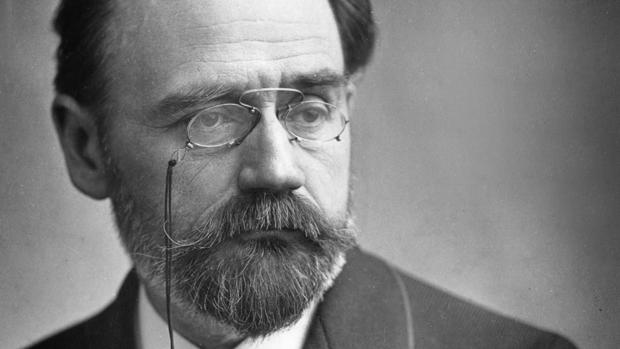 El escritor francés Émile Zola, padre del naturalismo