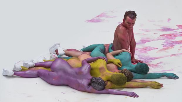 «Corpsing», «performance» de Eddie Peake